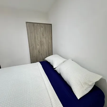 Serene & Comfy Retreat 2min To Parking Apartamento *